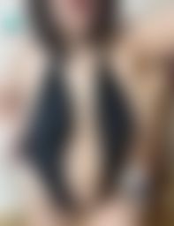 lovemilemile : 感謝小魚大大買的衣服跳02搖跳到奶跑出來🤣