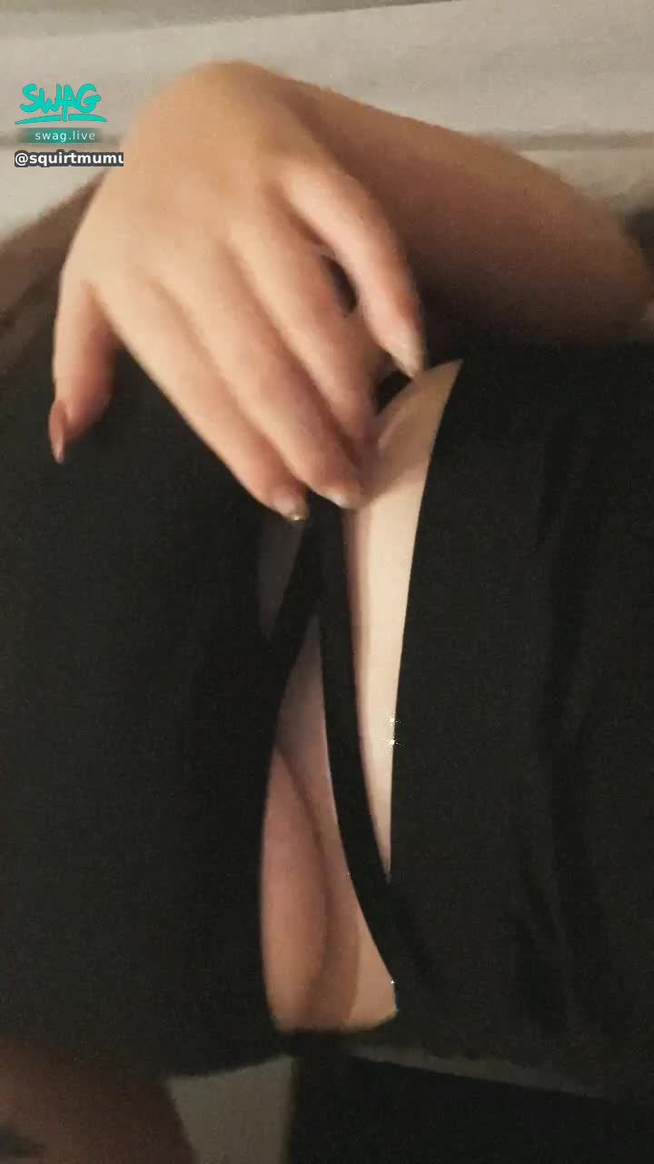 hua_063 : 南半球配上黑絲🥰🥰🥰消失好久都沒有人想我🥲
#南半球#絲襪#性感#騷