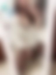 wannababy : 這個月還差130萬的業績⋯
我是要追到人老枯黃嗎 我容易嗎我😭🥺🥺🥺🥺
晚上沒事的話⋯
來我直播陪我喝一杯酒壓壓驚吧 畢竟我越喝越騷🤪