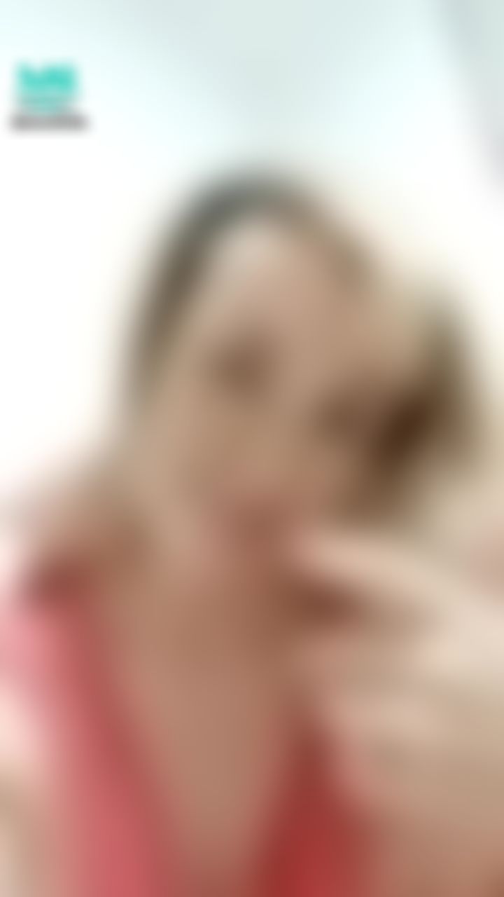 sweetleka : STRIPPING SO 🥵HOT! MY PUSSY TRIMMED TODAY! COME AND PLEASE LICK MY PUSSY😋😻💓🍑❣️😻😻🍒😍🍆🔞💦