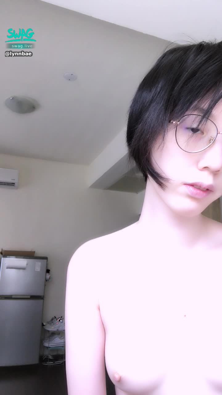 lynnbae : 像我這樣30↑的女生 不至於迷戀自己 但確實擁有歲月和經歷的洗禮～