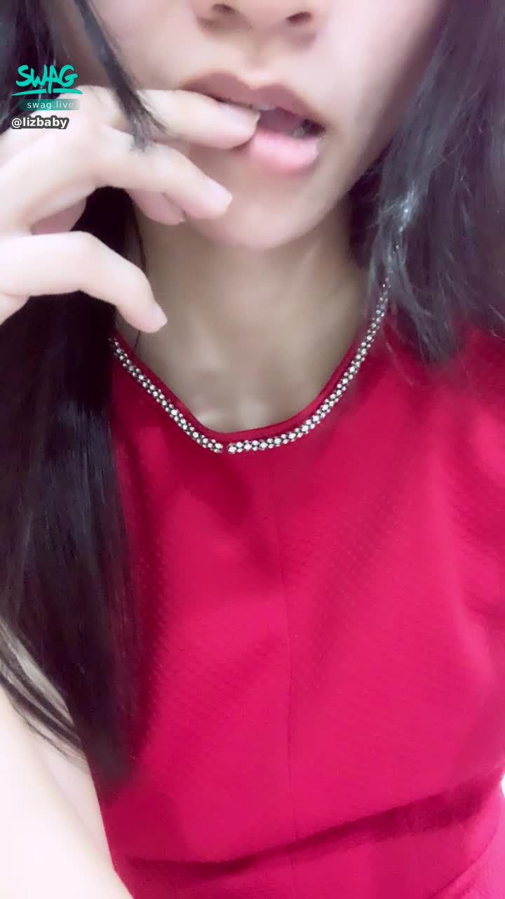 lizbaby : 想要我的嘴巴嗎？
#嘴唇 #誘惑