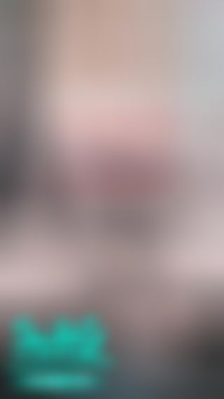 jujunabe : 挑逗我的尖奶頭，一大早會讓你無法降溫的身材