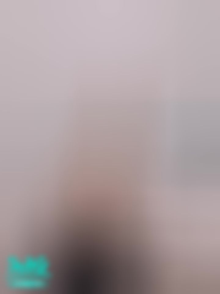 sexyylady : 喜欢看腿/丝袜/渔网袜的哥哥可以解锁这个影片🦵很真实的🦵😘🥝兔从不用拉腿长软件