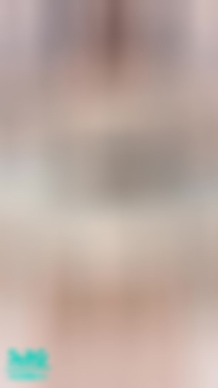 miyukibaby : 直接脱掉背心上衣喜歡我今天的內衣嗎？💗