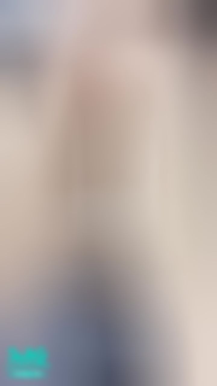 miyukibaby : 看我脱掉背心..內褲💗全裸身材直接讓你受不了😍🍌🍌⬆️💢‼️