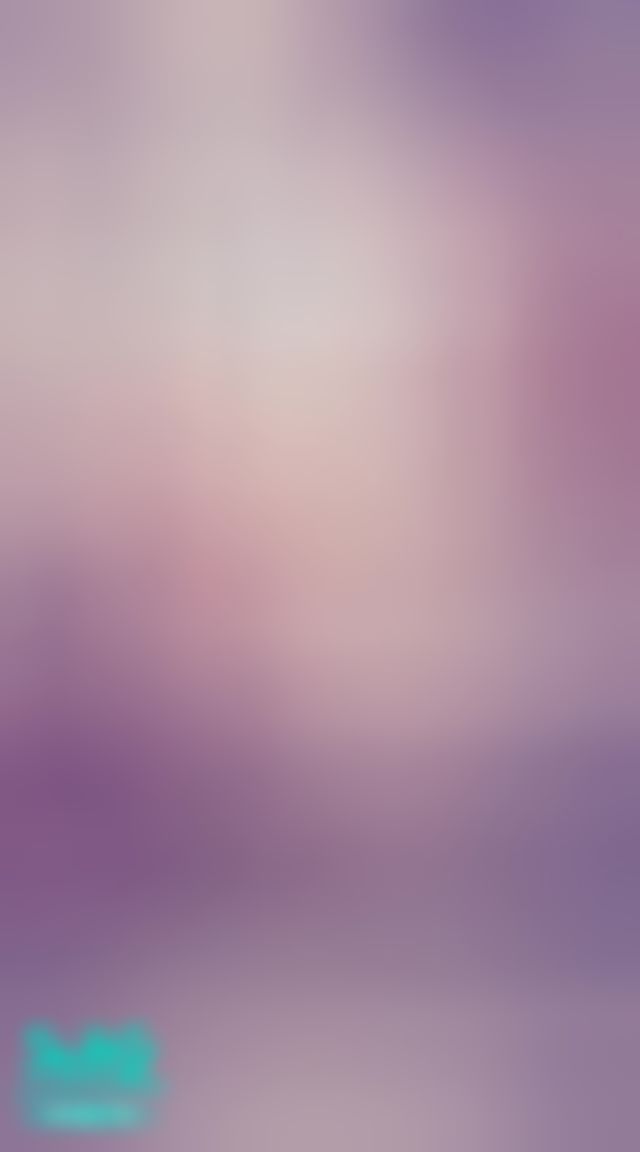 janicee : 彎腰時窺見睡衣的美背💗