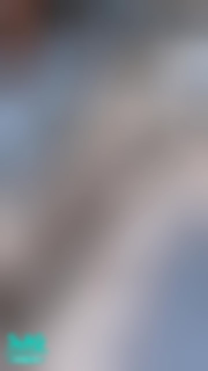 cocolunna : 白皙光滑的肌肤 大大的屁屁😳
哥哥把手慢慢的从可可大腿往上摸… 好美的屁屁～～🤤🤤 这完美的身材比例让哥哥忍不住往大屁屁打下去～ 看着被打后的屁屁摇晃的样子哥哥的棒棒也好有感觉…