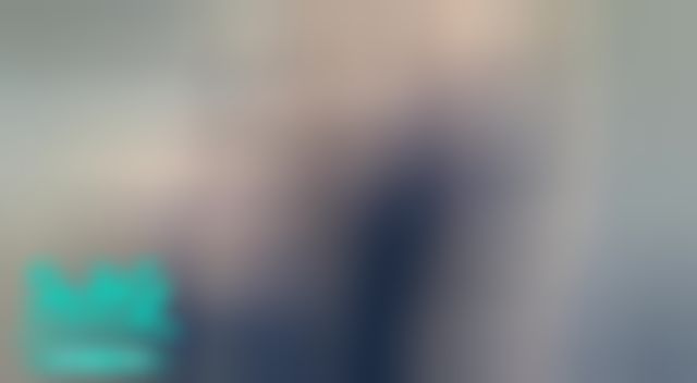 jenzhen : 奶子揉一揉 
妹妹开始有感觉了，奶子揉一揉
