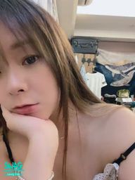 ccsusu : 趁熱上傳🔥剛洗完澡香香的唷✨
#sexy #cute #露臉 #susu #性感 #香肩 #日常生活