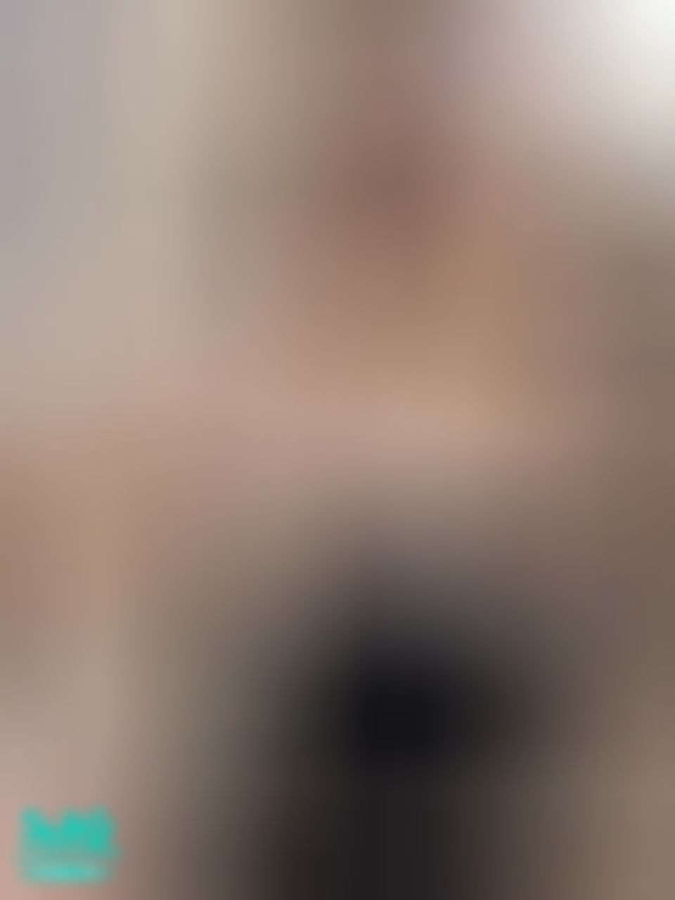 ccsusu : 洗完澡要吹一下呀💦啊呀….衣服掉下來了🤤