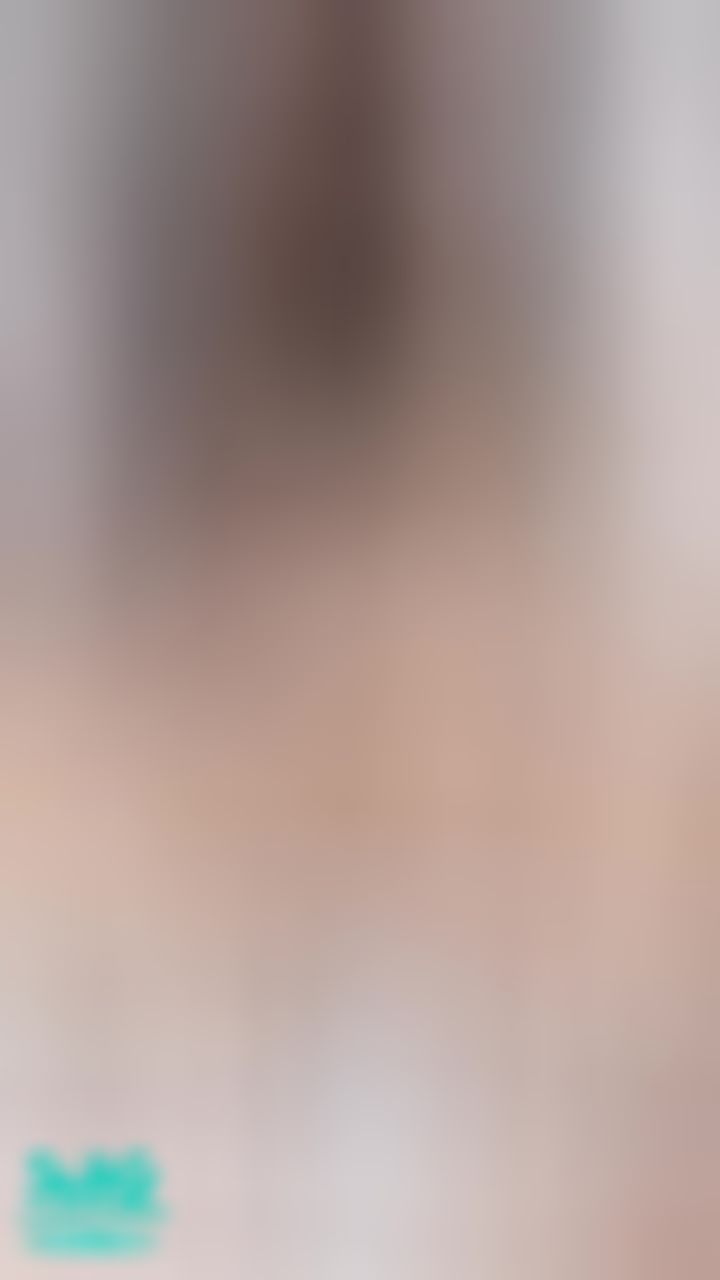 miyukibaby : 全裸誘惑m腿開開女上位😳💦👉🏻👌🏻❤️喜歡我騎在上面嗎？