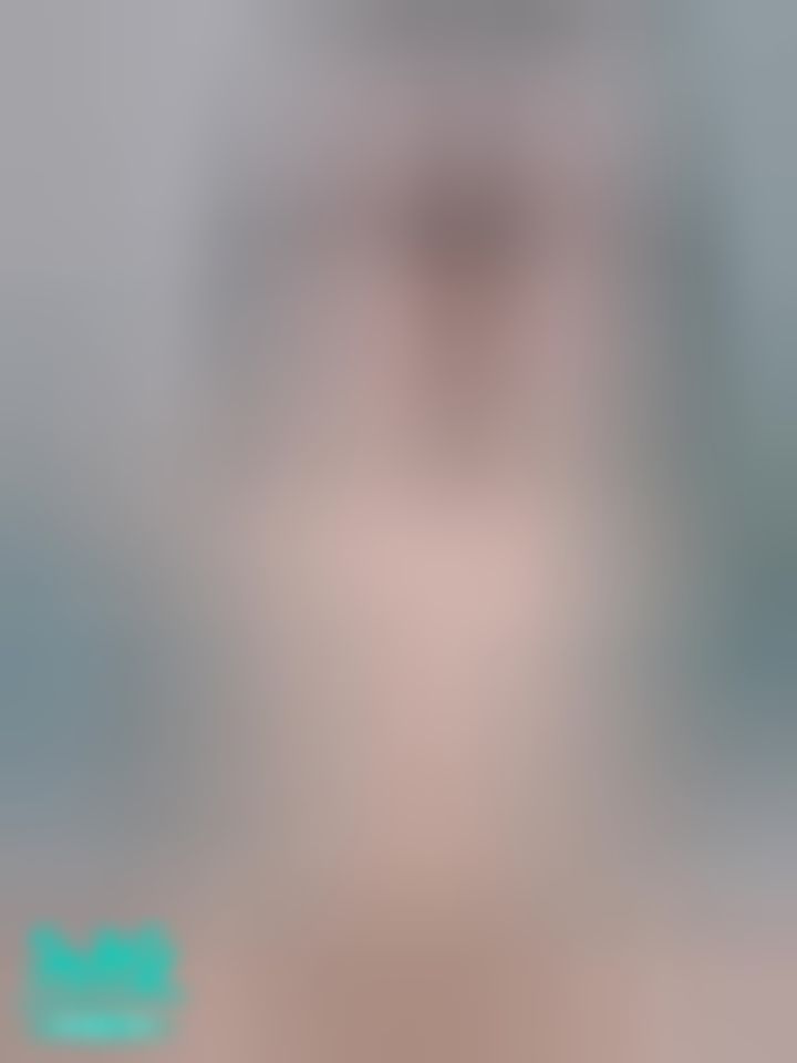 sexyylady : 抓爆了，怎么这么圆呢？还这么粉，你要试试吗？