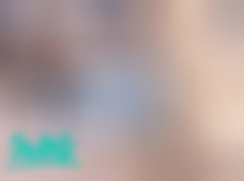 cartiernn : 跨在胸上磨蹭著..吃著你的肉棒..喜歡嗎？上來吧🤫