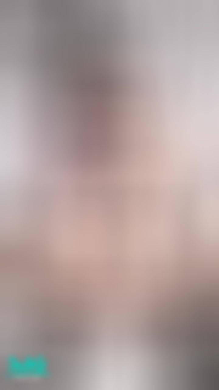 miyukibaby : 🔥🔥🔥M腿開開看美鮑🔥🔥🔥露臉女上位超色的必收藏😈❤️👉🏻👌🏻