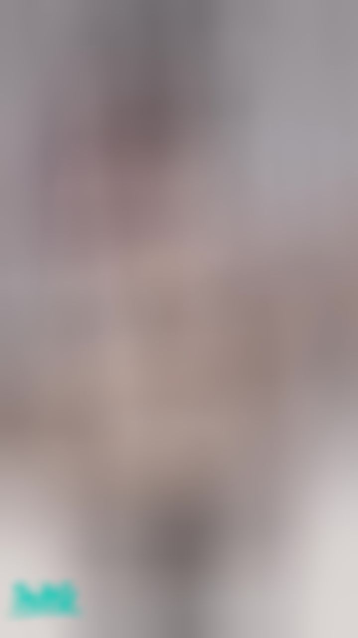 miyukibaby : 黑絲襪足交誘惑😍😍看我踩踩最舒服了！想要舔我腳腳撕破襪襪🦶🏻🦵🏻🍌😳❤️👅