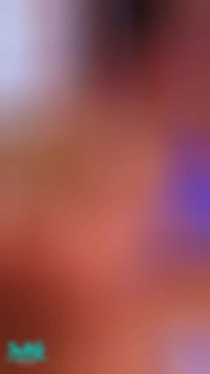 mumuq : 喝嗨騷母狗被帶到私人摩鐵樓梯間打炮😈而朋友們正在包廂唱歌🎤
無套幹到奶子一直晃 好淫蕩～