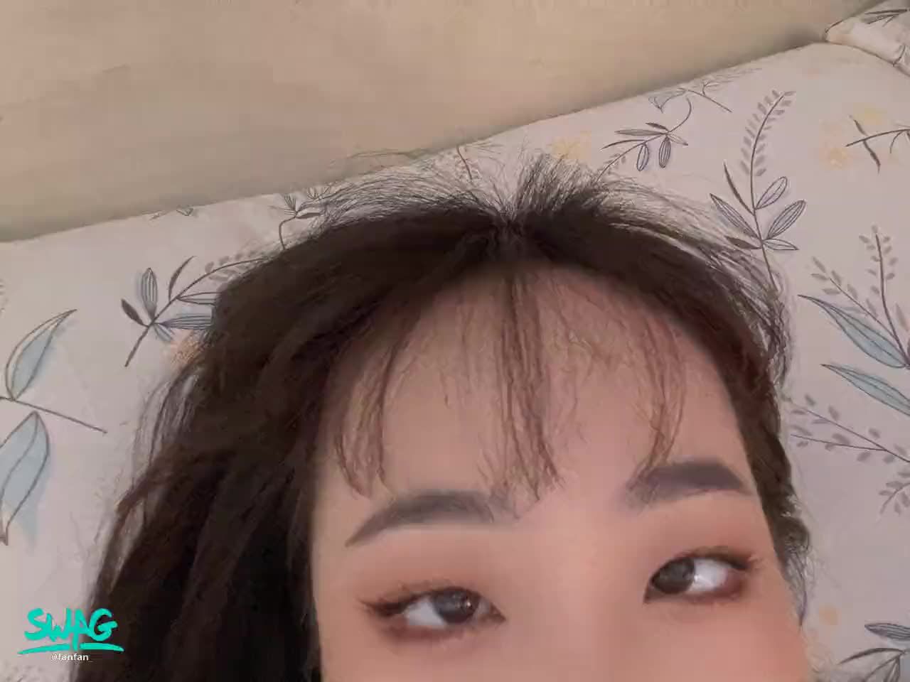  : 🫘🐔👀