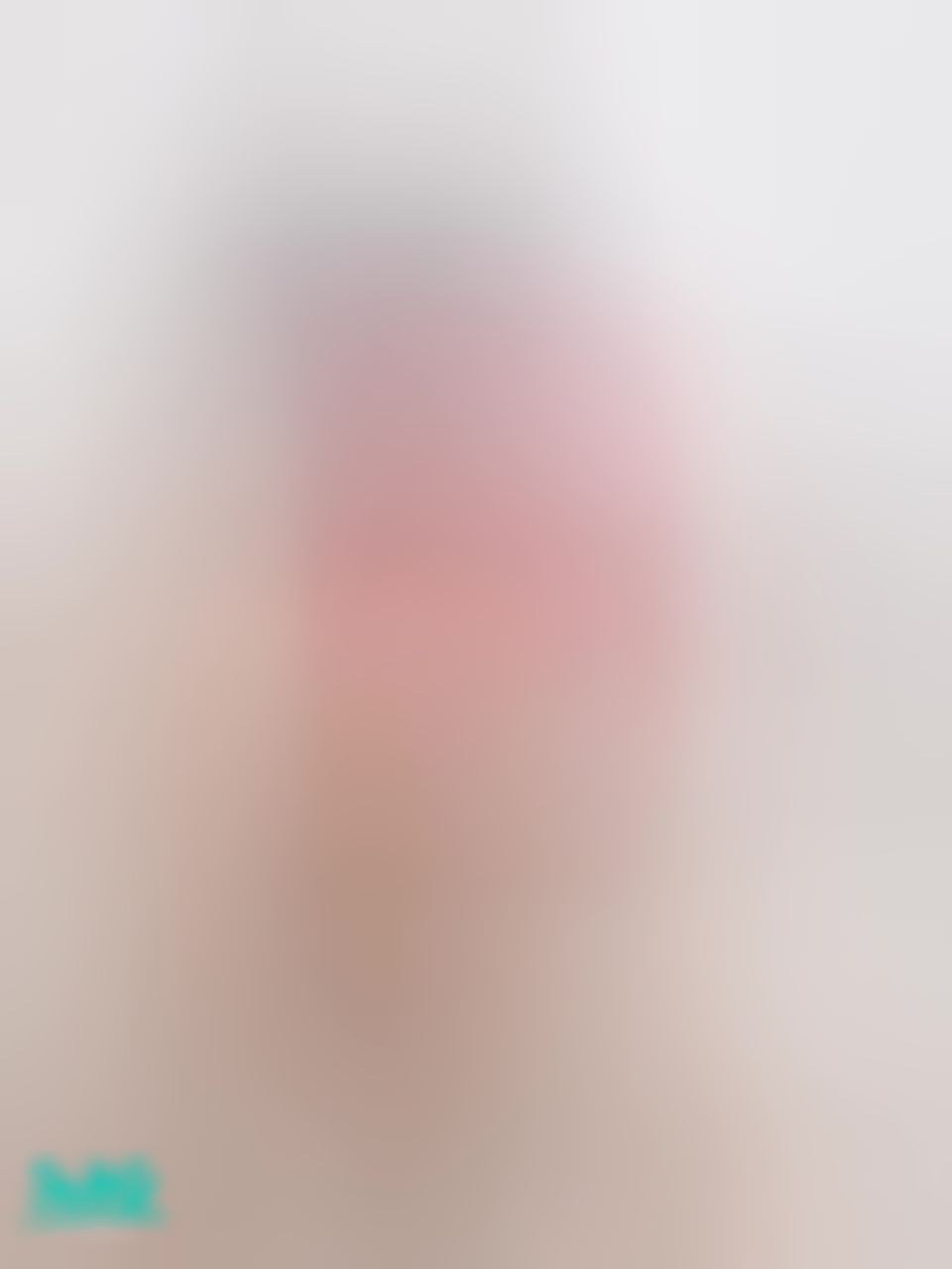 nanababe : 菲菲視角😍跪在床上 母狗式任他調戲 
內褲就這樣被拖吊⋯肥鮑就這樣被⋯⋯⋯