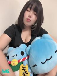 lovemilemile : 咖波最可愛了❤️❤️❤️
可以考慮訂閱我嗎?
我也很可愛🤭
#咖波 #可愛 #大奶 #巨乳 #蜜璃 #lovemilemile #生活 #唱歌
