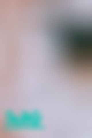 sexyaphrodite : 一早裸睡貓起床揉奶🐰