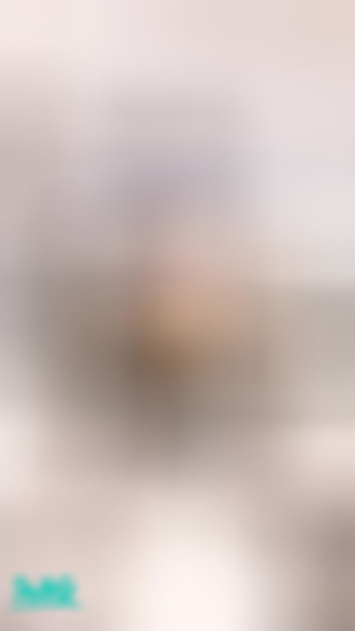 lovesisi : 😈學姐穿開檔黑絲跪趴露美鲍想被後入塞🈵️🈵️