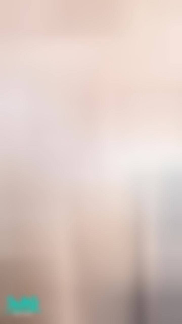 l*******e : 腳張開在你面前自慰🔞