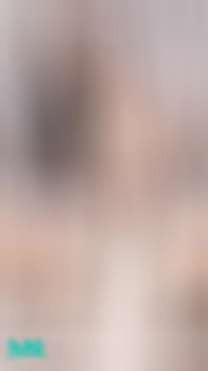 miyukibaby : 色色表情m腿揉奶.🙈👉🏻👌🏻❤️💦喜歡我在上面搖嗎？