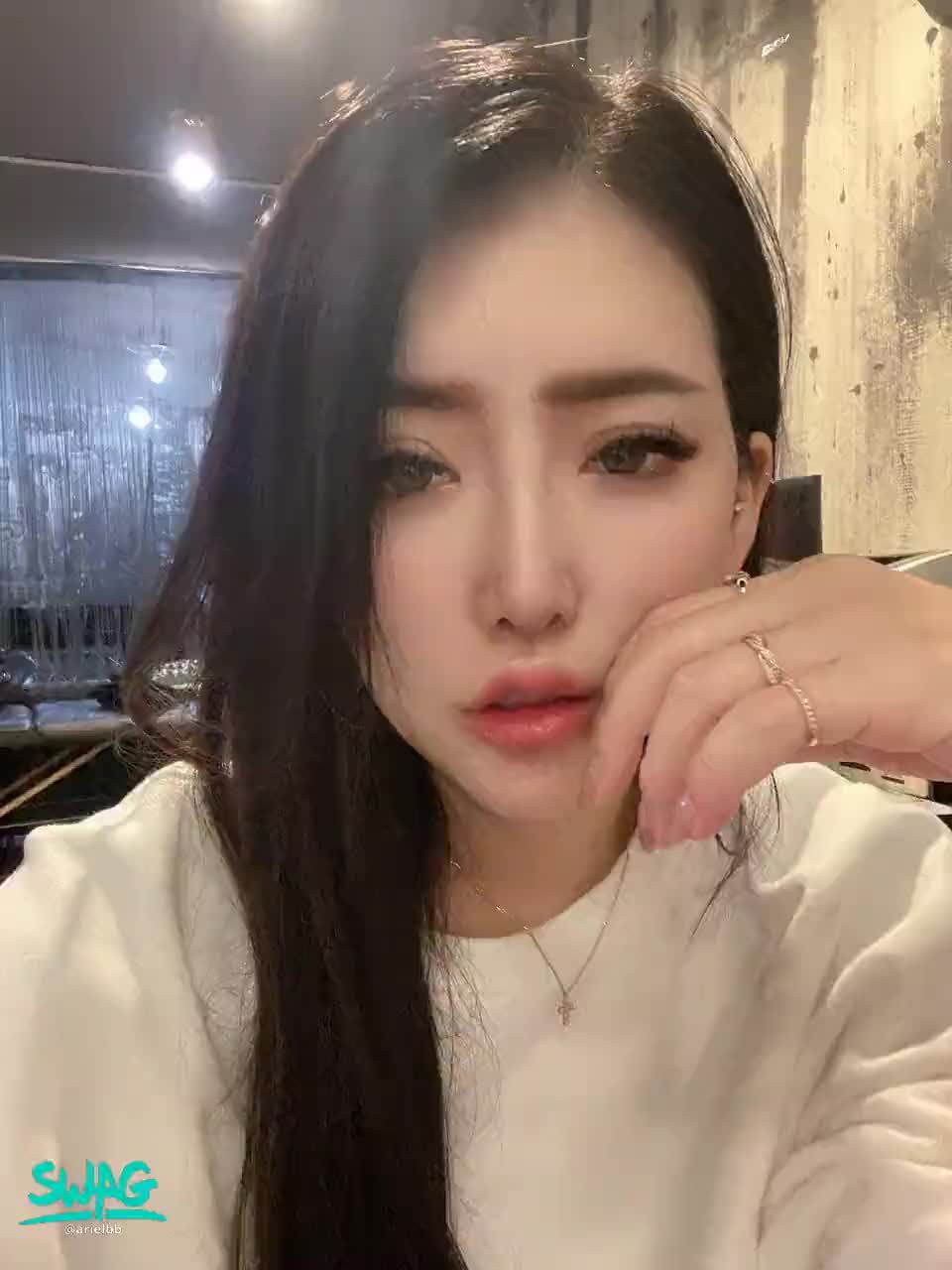 arielbb : 🎉新片上架🎉被大力撞到求饒了
https://5w.ag/ijuZaA6oufsMyyce9
故意只穿一件內褲去找朋友，想要給他一個驚喜。效果很棒果然讓他超興奮，直接把我抱起來扒光光...

✨解鎖按喜歡👍🏻並私訊截圖🉐️隱藏版1部
✨私訊聊聊你喜歡的劇情

#沒有你們解鎖，我就無法在拍新片了，完全賠錢，因為我都是找專業團隊合作的🥺😭