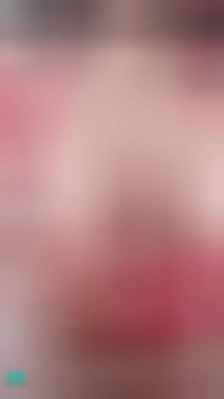 t**********u : 瞳瞳偷偷用她的白皙雪乳给我乳交，該射在..奶子上嗎🫣…