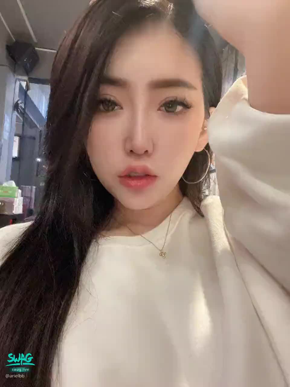 arielbb : 🔥新片上架🔥晚上不睡覺該幹嘛呢？
https://5w.ag/FhPXjvgqiC2jDw45A
看著半裸女友在身邊睡覺，男友忍不住放下手機玩弄女友的火辣身材🔥果然女友一下就濕透醒過來，可以好好享受了😜

✨解鎖按喜歡👍🏻並私訊截圖🉐️隱藏版1部
✨私訊聊聊你喜歡的劇情


#沒有你們解鎖，我就無法在拍新片了，完全賠錢，因為我都是找專業團隊合作的🥺😭