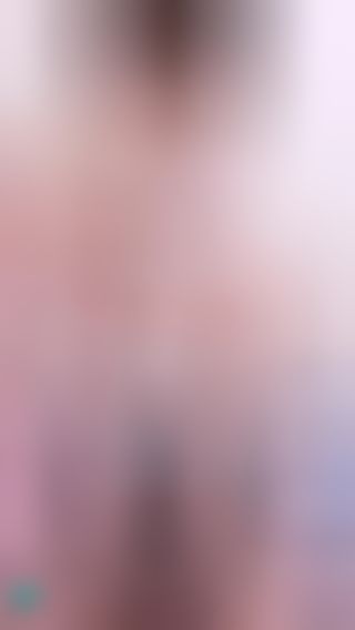lolabb : 網紅貓女僕
雖然沒有男朋友的我 

但每次吃到這個假陽具的我都還想著要吃哥哥的..☺️☺️