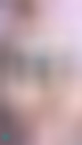 lolabb : 網紅貓女女僕
這樣的m字腿算是上帝視角嗎？

想不想要這麼近距離的🤔