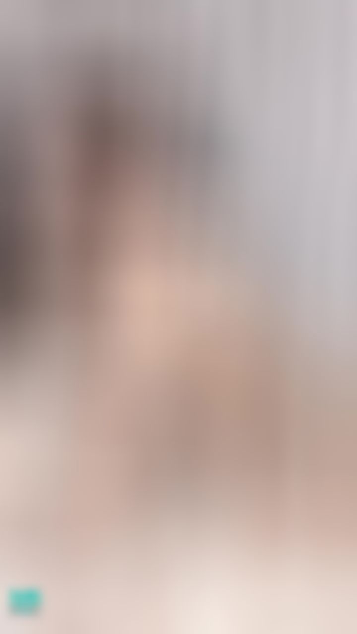 miyukibaby : 💕㊙️像個小母狗一樣轉一圈🔥好色淫蕩表情火辣身材👉🏻👌🏻🫣
#sexy#性感#泳裝#史庫水#長腿#腿#騷#高跟鞋#生活#露臉#奶#大奶🔥#露點