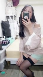 janicee : 拉一下絕對領域,測試襪子彈性😈
公主頭造型💓
露肩小性感💋
誘人的黑絲長腿💖
結果一出門黑絲就壞了😥
silk thigh👠
#黑絲 #露肩 #美腿 #絕對領域 #高跟鞋