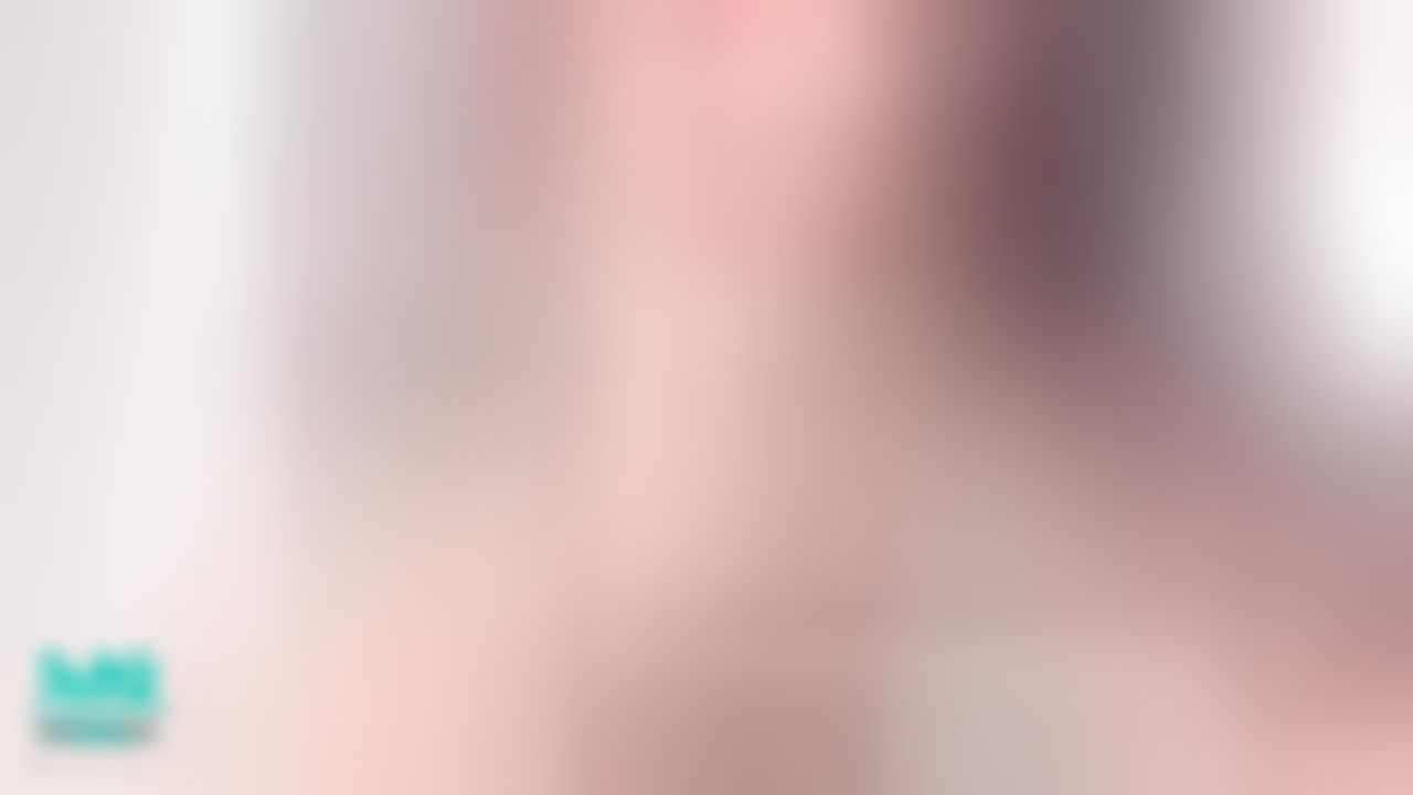 bershuka : 男友視角👁️早安露乳溝💗甜蜜微笑😛