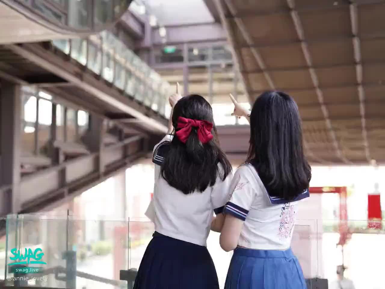 annie_lovely : 看那裡~~
