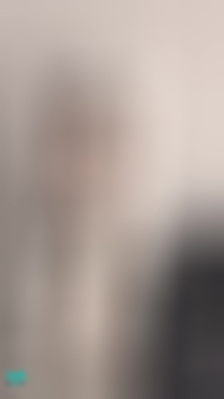 miyukibaby : 🔥🔥🔥鏡子前讓你看全身🔥🔥🔥真理褲➕背心 居家女友來了😈
