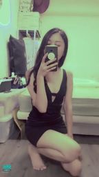 janicee : 蹲低的貼身美腿與美臀曲線💋
夜店洋裝😈
深V黑色戰袍🌹
性感黑色特務洋裝💗
Sexy black spy💓
#裸足 #氣質 #赤腳 #長髮 #腳趾 #美腿 #短裙 #挖洞 #深V #低胸