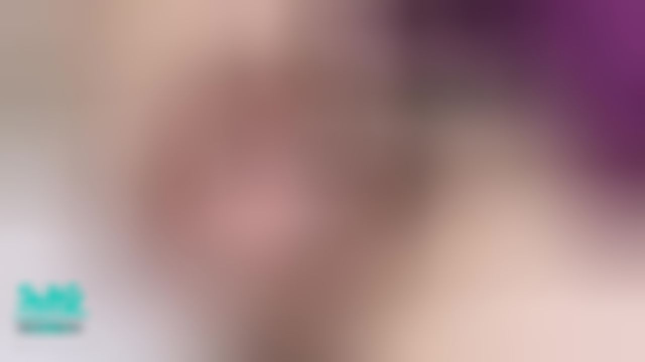 sexyaphrodite : 可愛小兔兔🐰 自己玩😈😈