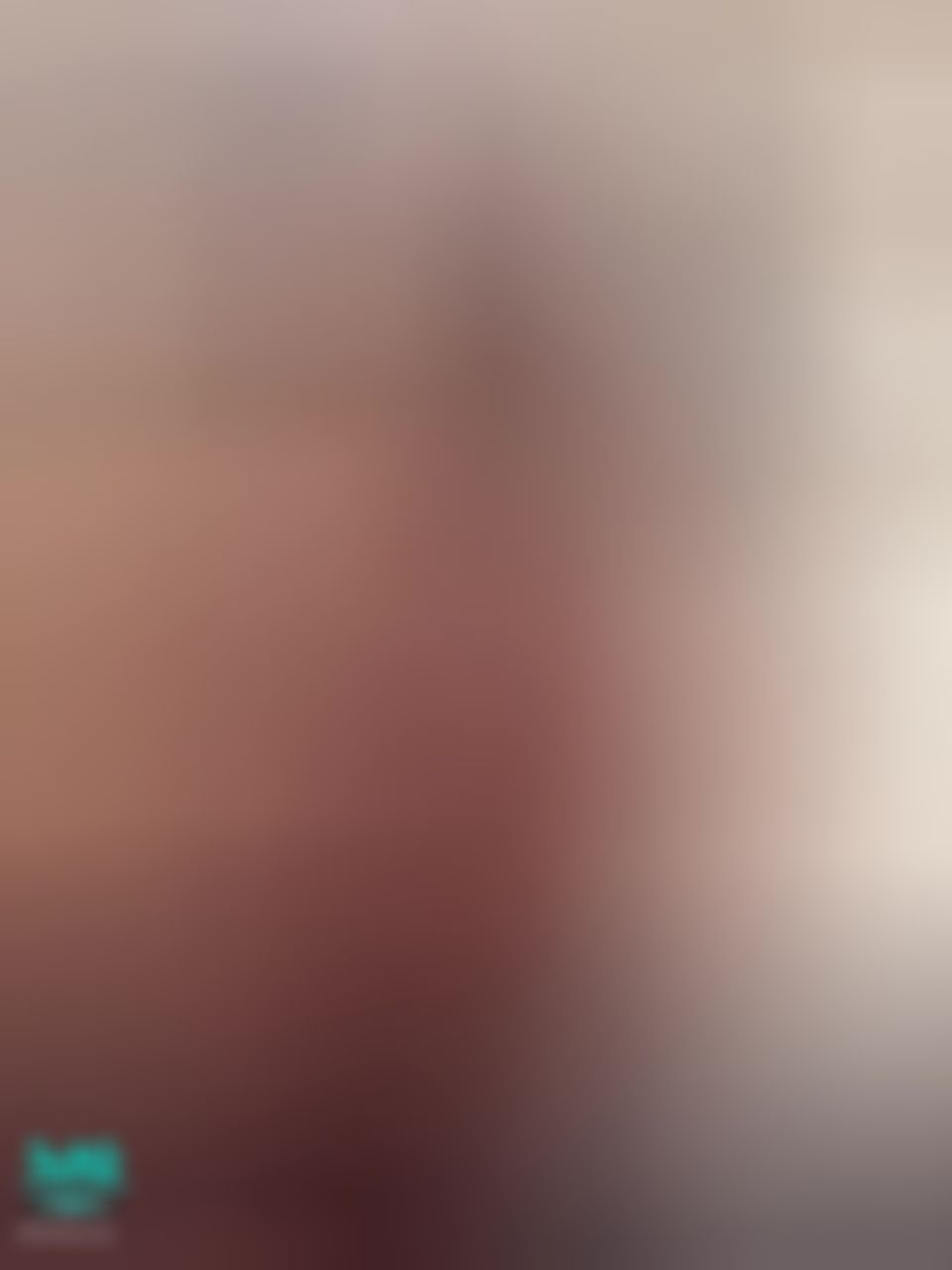 kathyicup : 你喜歡我的絲襪巨臀？脫下來給你看看😈告訴大姐姐我騷不騷呀？看到我的屁股受不了還是看到大奶受不了呀？🙈😈🔞