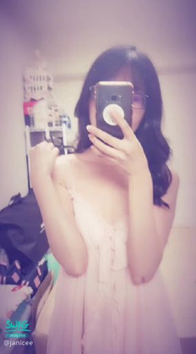  : Pink pajamas and pink breasts ⭐
