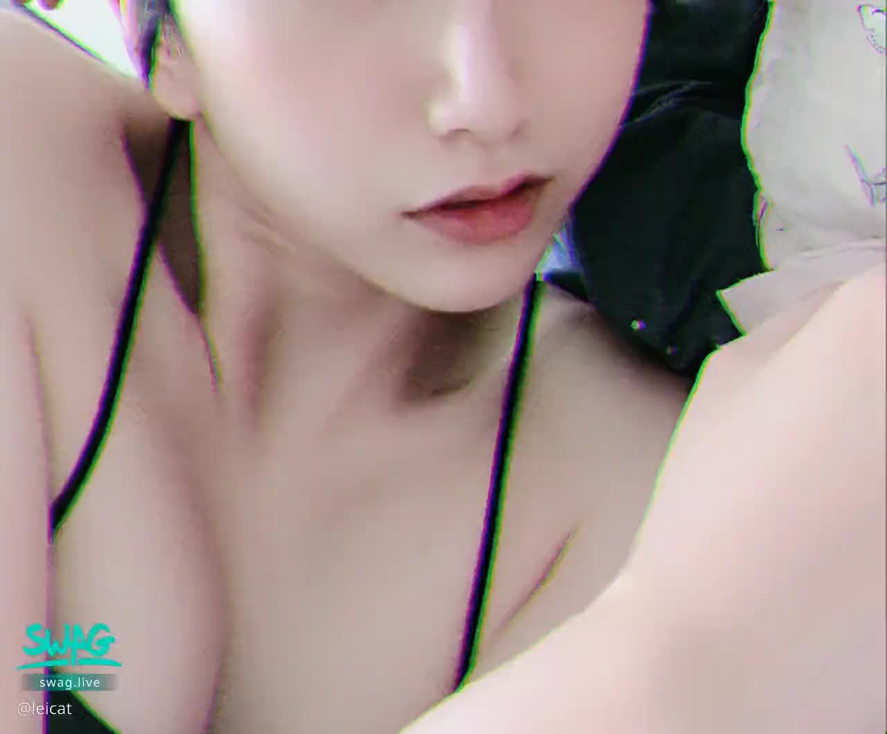  : Get rewards for activities 🫶🏻🫶🏻🫶🏻 Daily photos that can not be unlocked 🫧
#sexy #性感 #生活 #奶 #鎖骨 #白白嫩嫩 #可愛 #徠卡 #leicat