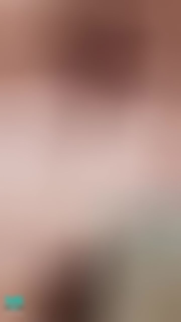 hotbabegirl : 女上位使勁搖 還很色的偷偷夾緊粉絲的肉棒☺受不了 快把精液夾出來了🤤那麼粗的肉棒我的小穴會壞掉啦…🙈