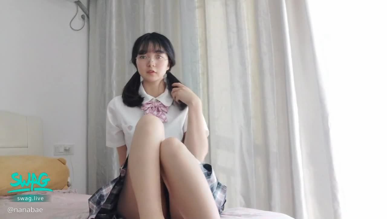 nanabae : 製服女大生吃得滿口液體
#主題長片
