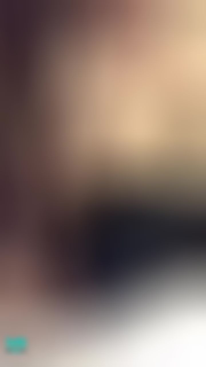 kathyicup : 他真的好愛吸我大奶👅💦半顆奶都被他含進嘴裡了😈女上位把大奶壓出他臉上⋯邊肏我邊吸奶真的好爽❗️