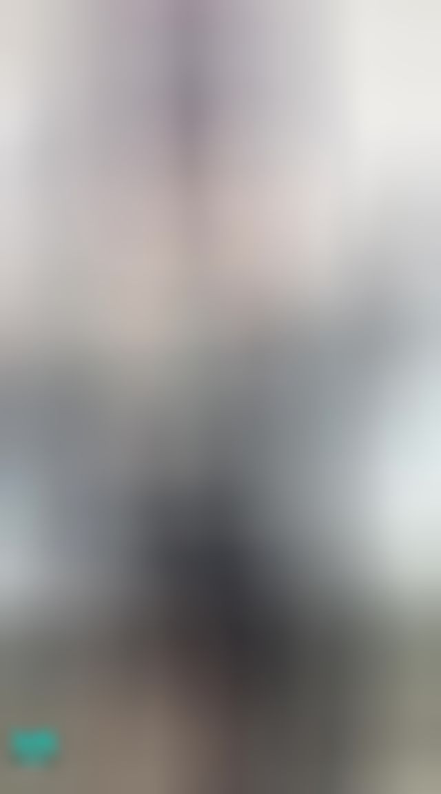 janicee : 緩緩拉下拉鍊