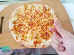 : Do you want to eat my pizza~