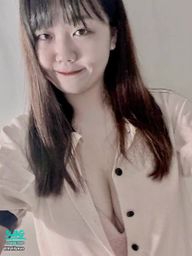 : Lily's first appearance ☺️ Such childish big breasts Babe do you love brother 😳💕