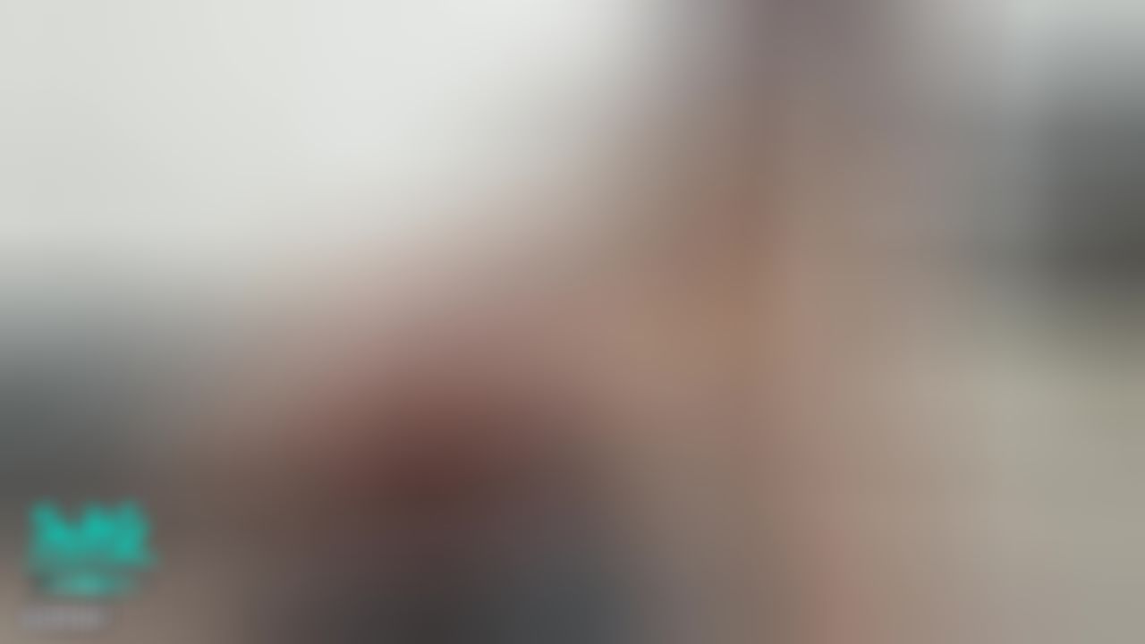  : 